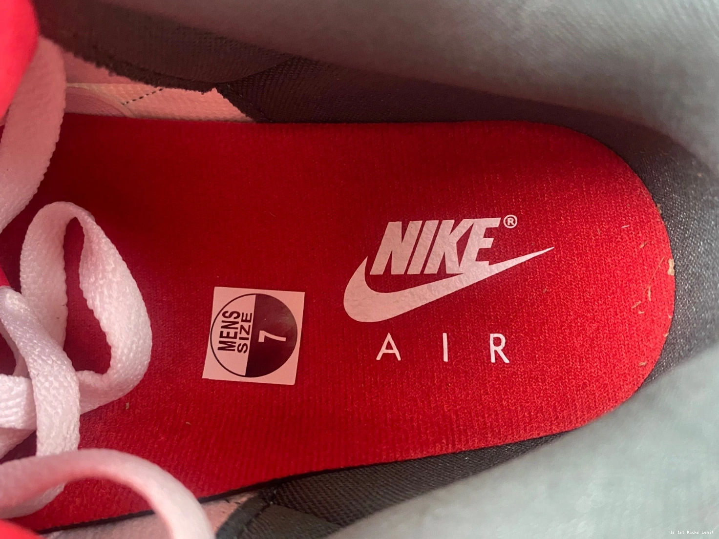 HM6993-100 - Wings Men's 3 Jordan Retro 1218